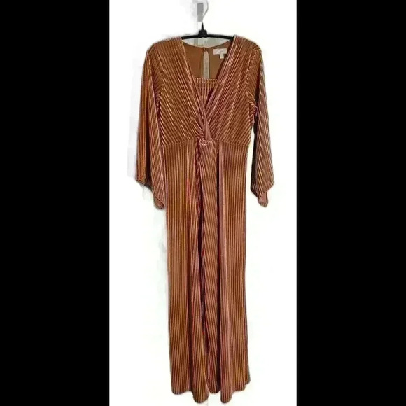 Chic Peach Striped Pleated Romper - Picture 2 of 7